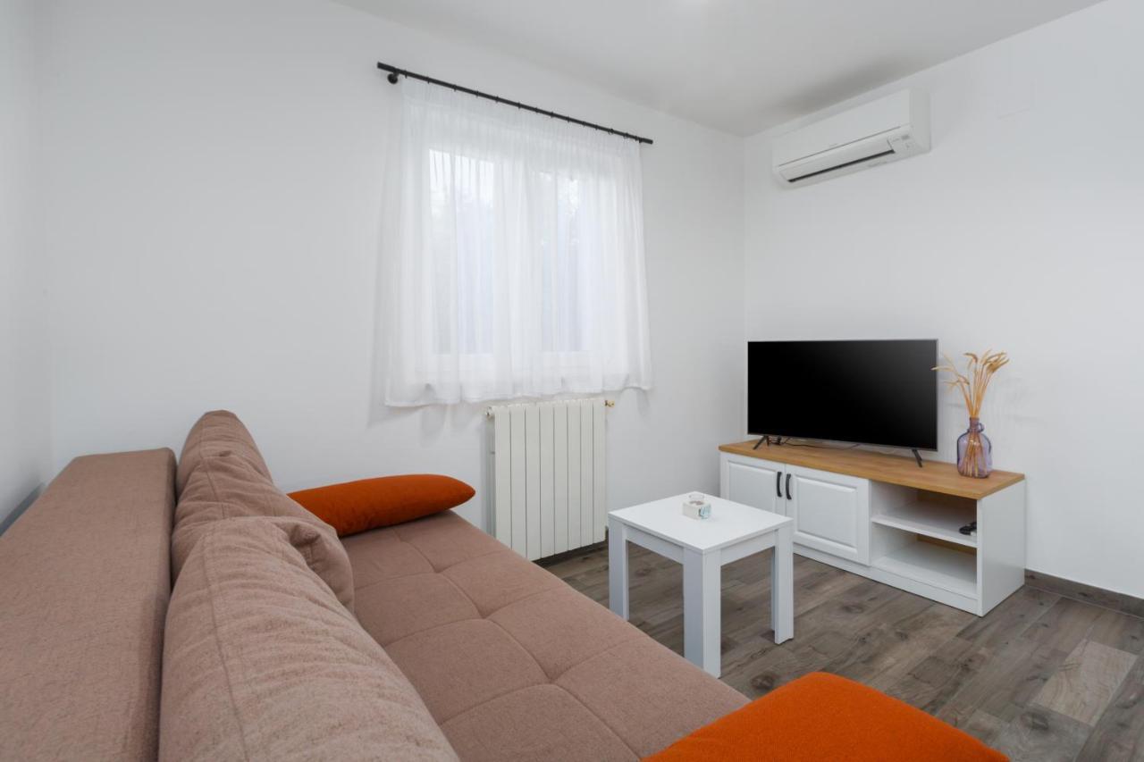 Apartmani Martincic Novigrad  Zewnętrze zdjęcie